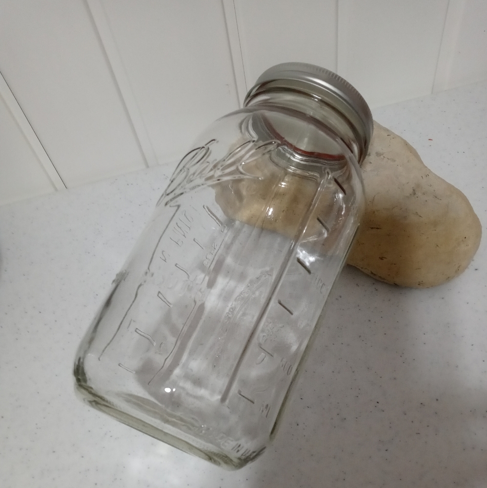Ball mason jar 1/2 gallon